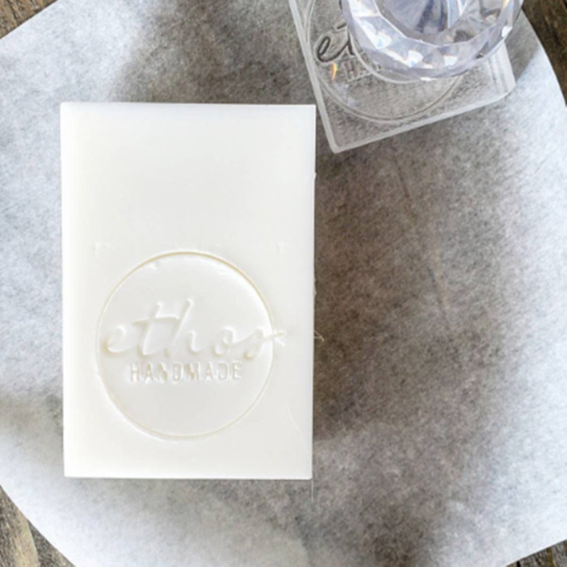 CustomMADE SOAP STAMP, Persona - đánh giá và giá Soap Making Websites
